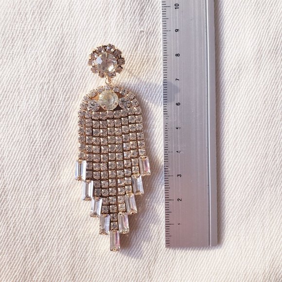 ✿3for$21✿ Statement Crystal Chandelier Earrings - Picture 5 of 5